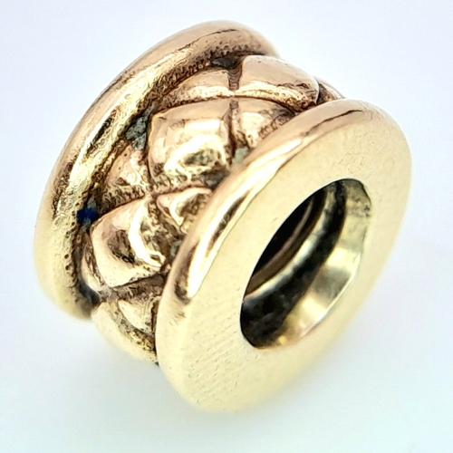 433 - A 14K YELLOW GOLD PANDORA CHARM. 8mm diameter, 2.5g weight. Ref: SC 8136