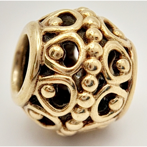 446 - A 14K YELLOW GOLD PANDORA CHARM. 9mm length, 2.2g weight. Ref: SC 8135