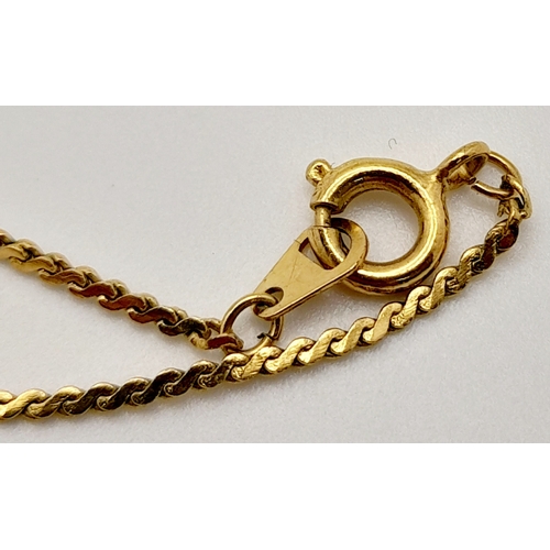 452 - A 9 K yellow gold fancy chain necklace , length: 47 cm, weight: 2.4 g.