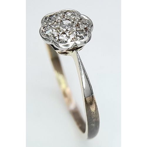 100 - AN 18K YELLOW GOLD & PLATINUM VINTAGE DIAMOND CLUSTER RING. Size R, 3.1g total weight. Ref: SC 8065