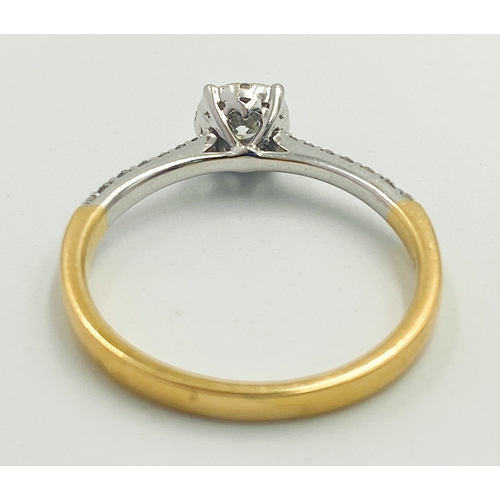 271 - AN 18K YELLOW GOLD DIAMOND RING - 0.30CT. 2.5G. SIZE N.