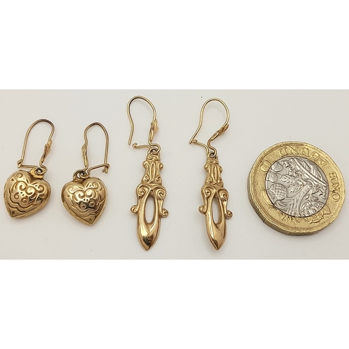 710 - Two pairs of 9 K yellow gold ornate earrings, total weight: 2 g