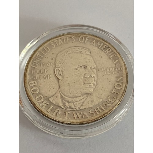 392 - 1946 SILVER BOOKER T WASHINGTON HALF DOLLAR. Condition extra fine/brilliant. Complete with capsule a... 