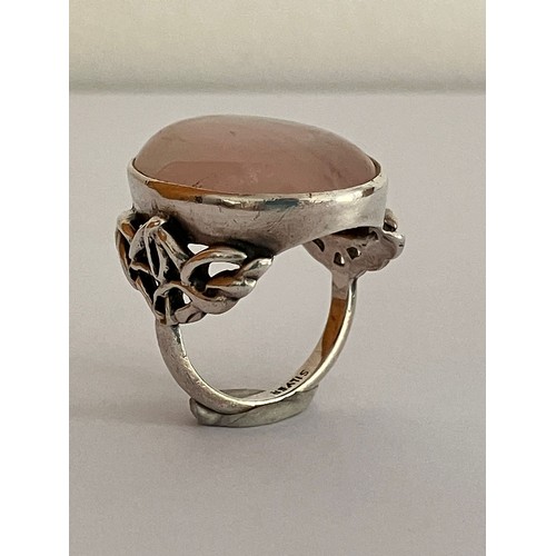 539 - Vintage SILVER MOONSTONE RING, having a large cloudy moonstone with a hint of pale pink mist. Attrac... 