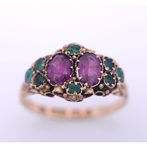 592 - A 15K YELOW GOLD ANTIQUE AMETHYST & EMERALD RING. HALLMARKED BIRMINGHAM 1924, EXACTLY 100 YEARS OLD.... 