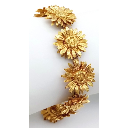 3 - AN 18K YELLOW GOLD ASPREYS DAISY LINK BRACELET. 18cm length, 34.3g weight. Ref: SC8128