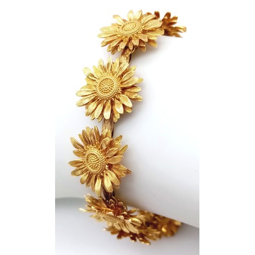 3 - AN 18K YELLOW GOLD ASPREYS DAISY LINK BRACELET. 18cm length, 34.3g weight. Ref: SC8128