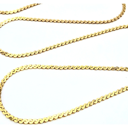 575 - A 9 K yellow gold flat chain necklace, length: 69 cm, weight: 11.9 g.