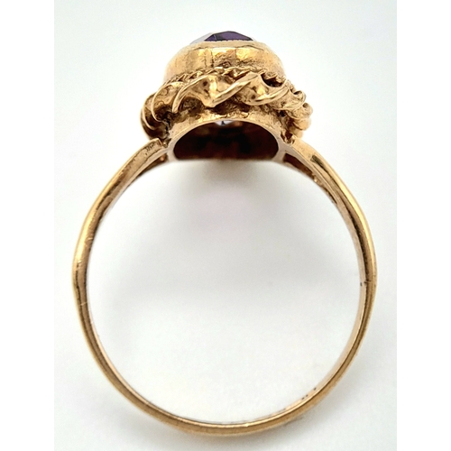 606 - A 9K YELLOW GOLD AMETHYST SET VINTAGE RING. Size P, 3.8g total weight. Ref: SC 8038