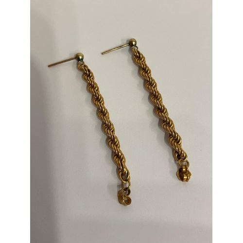 714 - Classic pair of 9 carat GOLD ROPE EARRINGS. 1.5 grams.