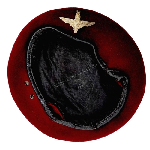 147 - 1943 Dated British Paratrooper Beret, The leather banding is coming away from the actual beret in pl... 