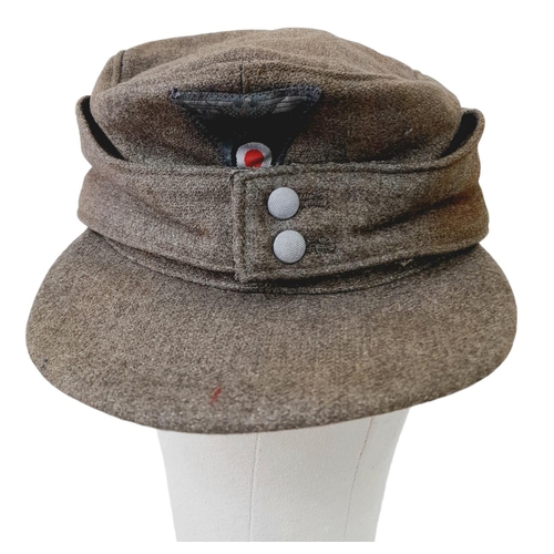 169 - WW2 German M43 Cap with a “Jägers” Qualification Badge. The Jägers were an elite unit of Mountain Li... 