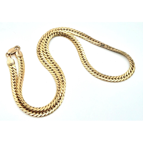 556 - A 9K Yellow Gold Herringbone Chain. 40cm. 10.75g