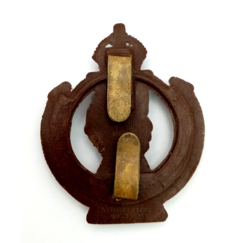 575 - WW2 Rare Prototype Brown Plastic (Cellulose Acetate) Economy Army Air Corps Badge. Later to be
made ... 