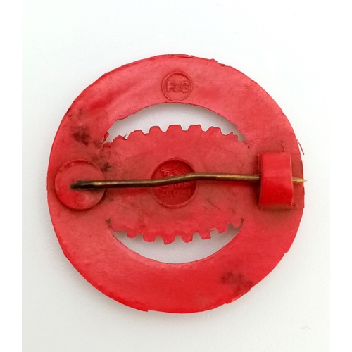 601 - WW2 British Home Front Junior Salvage Steward Red Plastic (Cellulose Acetate) Economy Issue Badge.
M... 