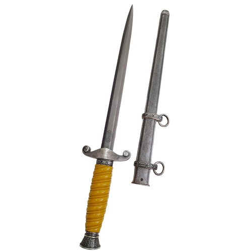 57 - 3rd Reich Army Dagger by Holler of Solingen. Nice crack free pumpkin coloured handle. Overall very g... 