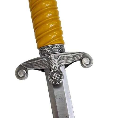 57 - 3rd Reich Army Dagger by Holler of Solingen. Nice crack free pumpkin coloured handle. Overall very g... 