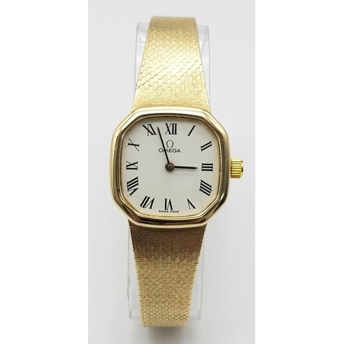 149 - A Beautiful Vintage Omega 9K Gold Ladies Mechanical Watch. 9k gold bracelet and case - 23mm. White d... 