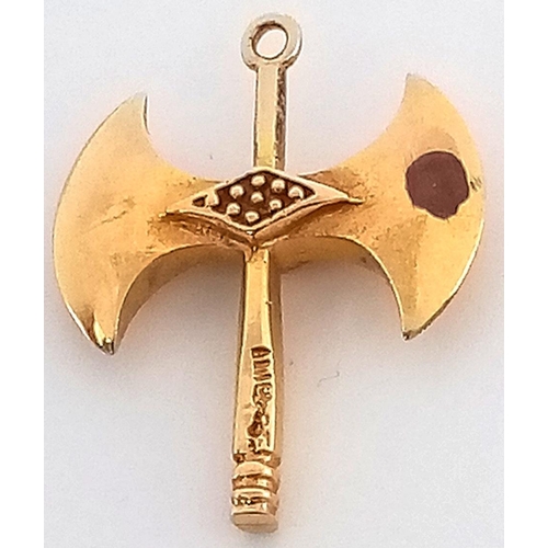 282 - A 14K (TESTED) YELLOW GOLD VIKING DOUBLE AXE CHARM. 22m length, 2.2g weight. Ref: SC 9034