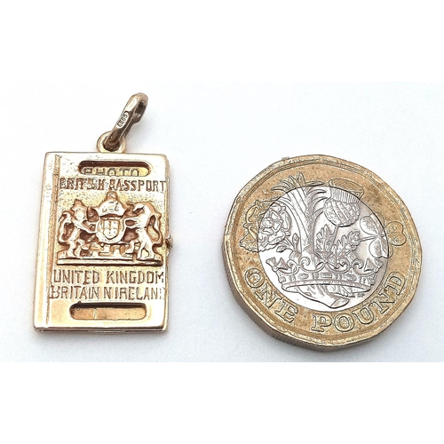 513 - A 9K YELLOW GOLD DRIVING LICENCE CHARM, WHICH OPENS UP. 3cm length, 4.7g weight. Ref: SC 9057