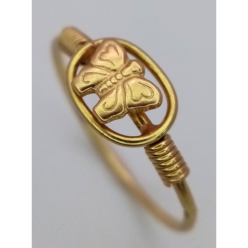 527 - AN 18K (TESTED) YELLOW GOLD BUTTERFLY RING. Size J, 1.3g weight. Ref: SC 9039