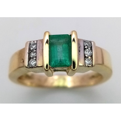 59 - AN 18K (TESTED) YELLOW GOLD DIAMOND & EMERALD RING. Size N, 5.8g total weight. Ref: SC 9044