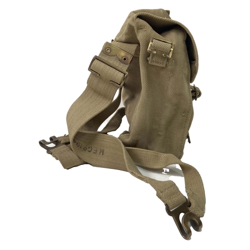 512 - British Army 1937 pattern webbing small pack, complete with ‘L’ straps. Dated
1942. Very good condit... 