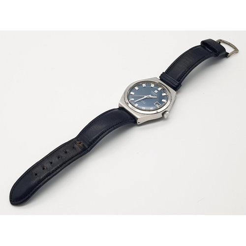 486 - A Vintage Tissot Automatic Gents Watch. Black leather strap. Stainless steel case - 37mm. Blue dial ... 