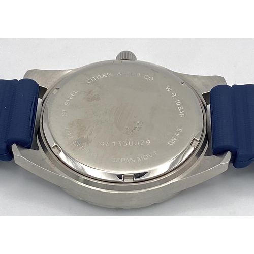 500 - A Citizen Quartz Gents Watch. Blue rubber strap. Stainless steel case - 42mm. Blue dial with date wi... 