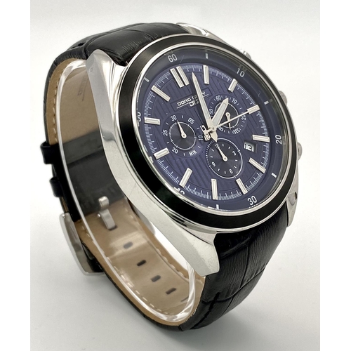 519 - A Jorg Gray Chronograph Gents Watch. Black leather strap. Stainless steel case - 45mm. Blue dial wit... 