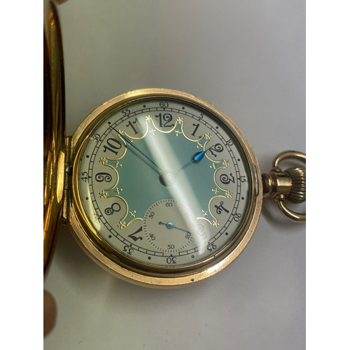 206 - A Waltham full hunter pocket watch. In working order.