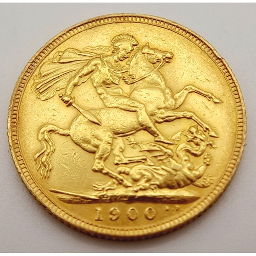 542 - A 1900 Queen Victoria 22K Gold Full Sovereign Coin. Good definition.