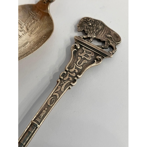 343 - 2 x USA SILVER SPOONS.  Vintage ‘ CITY ‘ Spoons for DETROIT and BUFFALO. Both nicely  decorated and ... 