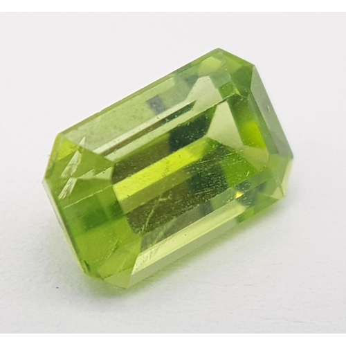 983 - A 1.78ct Untreated Pakistan Peridot Gemstone, in the Octagon shape and Step cut. Comes with the GFCO... 