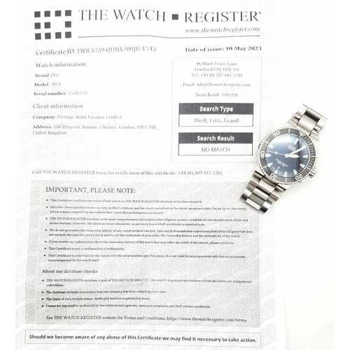 159 - An Oris Automatic Divers Watch. Pressure resistant to 300M - Model 7653. Stainless steel bracelet an... 