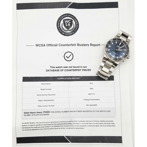 159 - An Oris Automatic Divers Watch. Pressure resistant to 300M - Model 7653. Stainless steel bracelet an... 