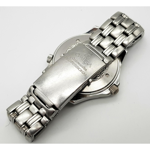 180 - An Omega Seamaster Professional Automatic Gents Watch. Model 2532. Stainless steel bracelet and case... 