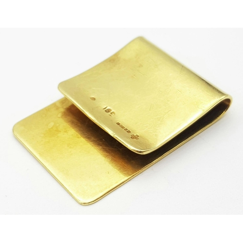 60 - A Vintage, Hallmarked 18K Yellow Gold Money Clip. 4cm x 2.6cm. 19.9g. Comes with a presentation case... 