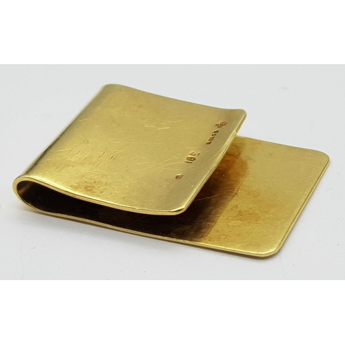 60 - A Vintage, Hallmarked 18K Yellow Gold Money Clip. 4cm x 2.6cm. 19.9g. Comes with a presentation case... 