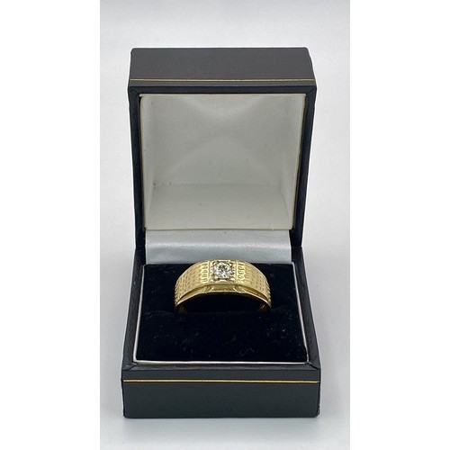 71 - A 14K Yellow Gold and Diamond Band Ring. 0.40ct approx. Size Y. 7g total weight.