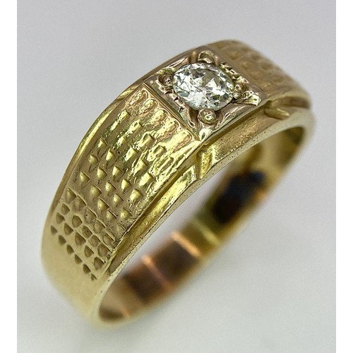 71 - A 14K Yellow Gold and Diamond Band Ring. 0.40ct approx. Size Y. 7g total weight.