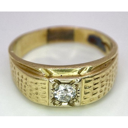 71 - A 14K Yellow Gold and Diamond Band Ring. 0.40ct approx. Size Y. 7g total weight.