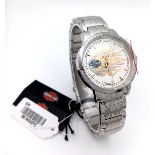 140 - A rare HARLEY DAVIDSON watch designed by the American Designer House BULOVA, case 34 mm, dial with t... 