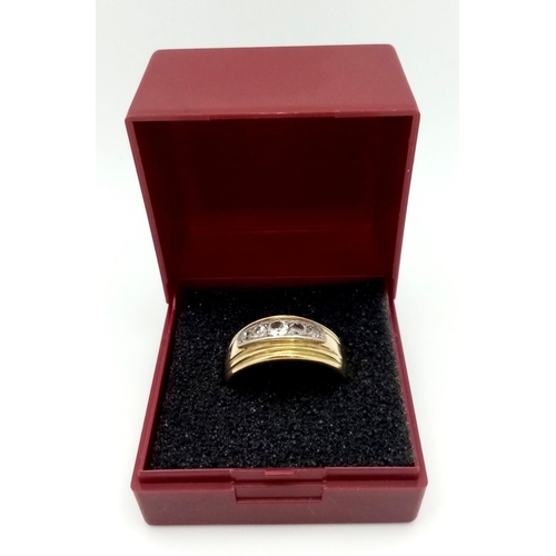 322 - Lovely 14 carat GOLD RING set with 5 X DIAMONDS. 6.9 grams. Size P 1/2 - Q.