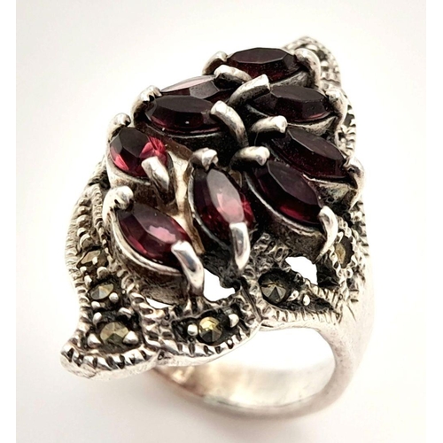 441 - Vintage Statement SILVER MARCASITE RING. Cluster set with BURGUNDY GEMSTONE BAGETTES. Size N.