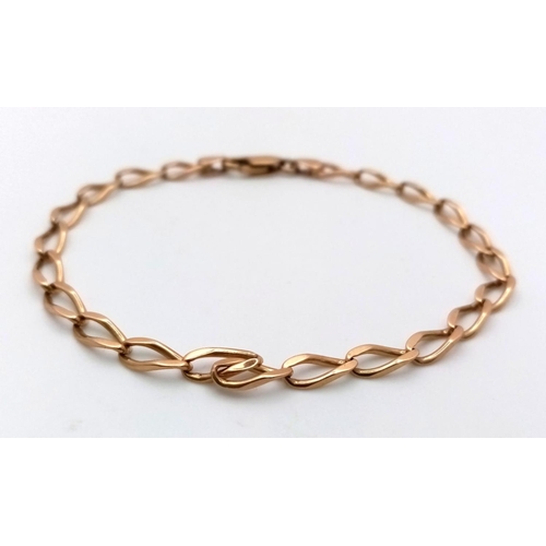 49 - 9 carat GOLD CHAIN LINK BRACELET. Full UK Hallmark. 4.8 grams. 19 cm.