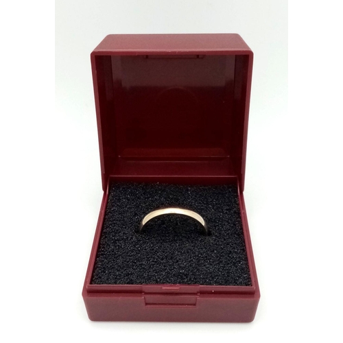 7 - Classic 18 carat Plain GOLD BAND RING. Fully hallmarked. Yellow Gold outer,White Gold inner.Complete... 