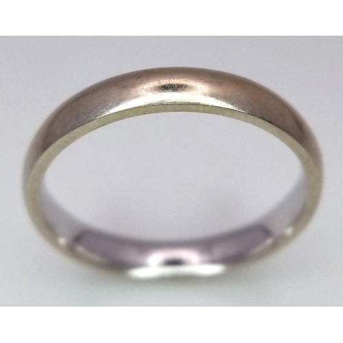 7 - Classic 18 carat Plain GOLD BAND RING. Fully hallmarked. Yellow Gold outer,White Gold inner.Complete... 