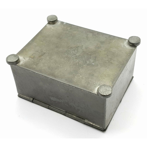 826 - WW1 Pewter Wooden lined cigarette box. Badges to the Rifle Brigade.