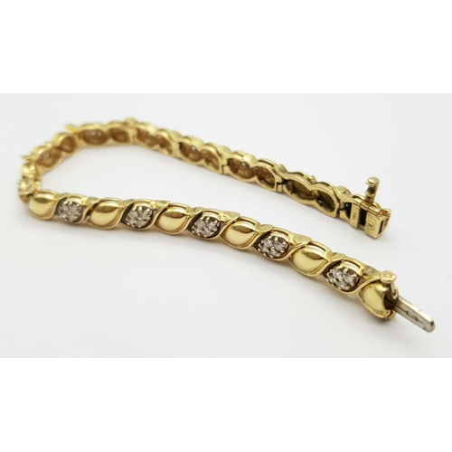 5 - A 14K YELLOW GOLD DIAMOND BRACELET - 0.72CT. 22.7G TOTAL WEIGHT.